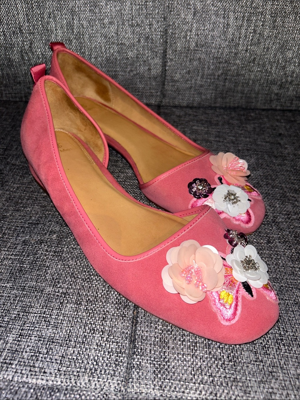 bill blass LOLA - Embellished Pink Floral Applique Ballet Flats